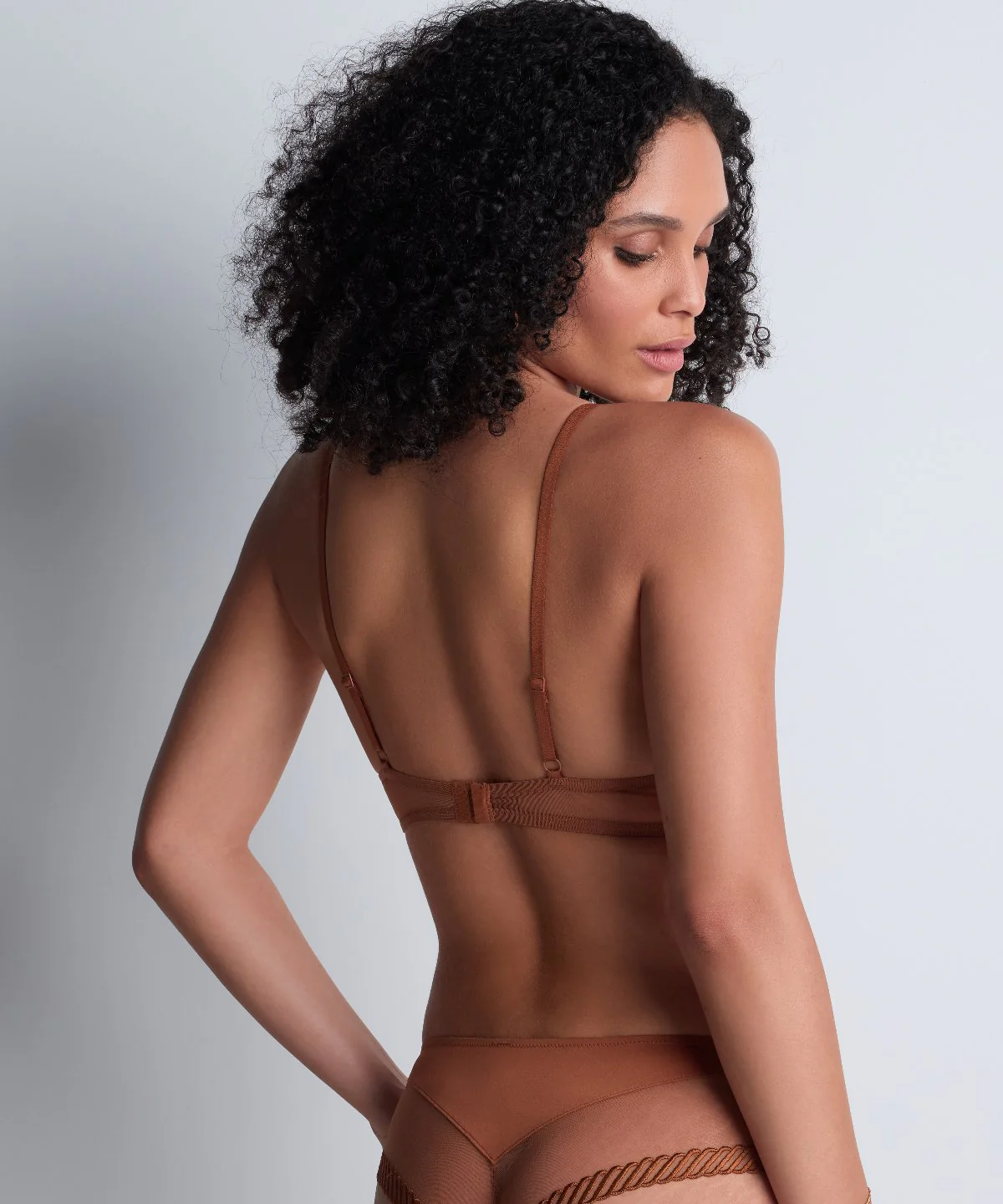 Sheer Emotion Shorty Honey - Image 5